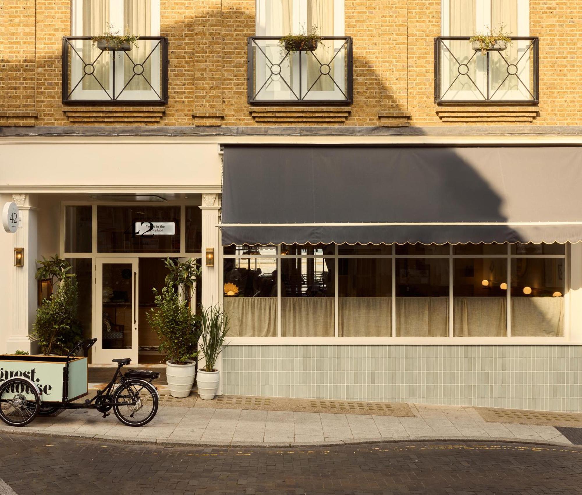 No 42 By Guesthouse, 4*